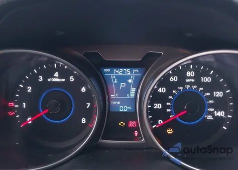 2016 Hyundai Veloster z USA, uszkodzony, nr VIN KMHTC6AD6GU251192